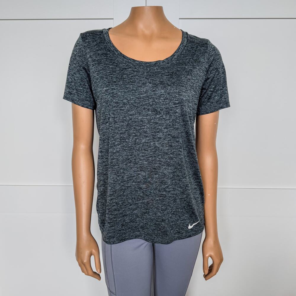 Nike Dri-Fit Dry Legend Scoop Neck Veneer Tee, Heather Black, Women’s SZ Medium
